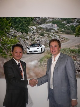 Naoto Noguchi, President of Panasonic Energy Company, with Elon Musk, CEO of Tesla Motors.