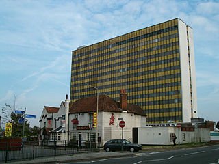 Electrovaya distributed energy storage systems should be installed in Bracknell, Berkshire in 2014.
